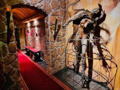 Castell Roissy - Bizarrstudio