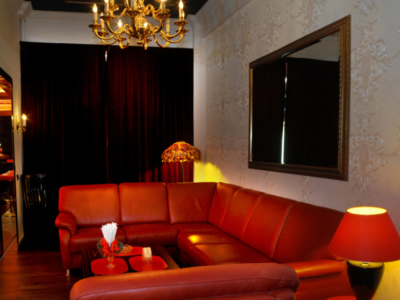 Club - Hotel - Bar Nightclub (Bordell)