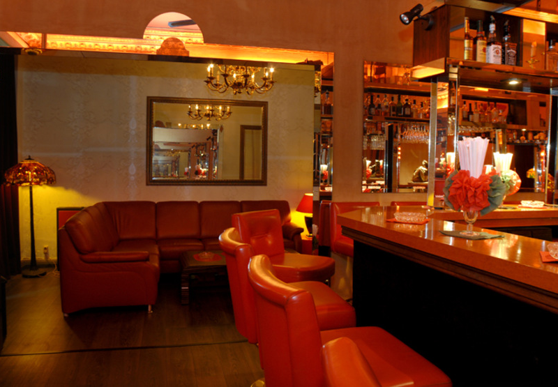 Club - Hotel - Bar Nightclub (Bordell)