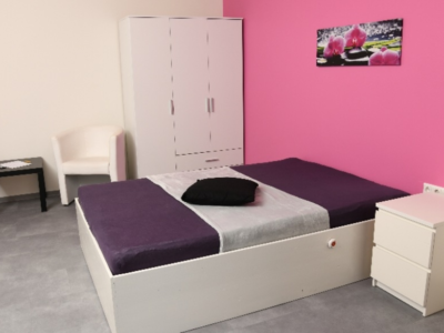 Willkommen im Laufhaus 8