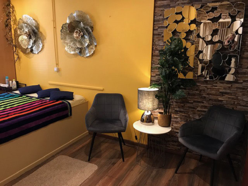 In privater Atmosphäre für den Liebhaber der reifen Lust