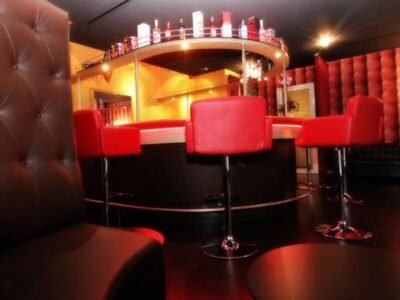 Lauras Bar