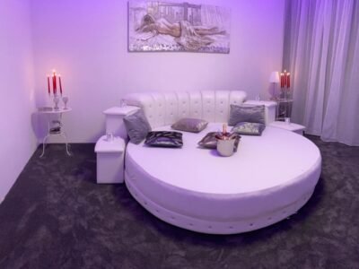 Studio Roxanna 10