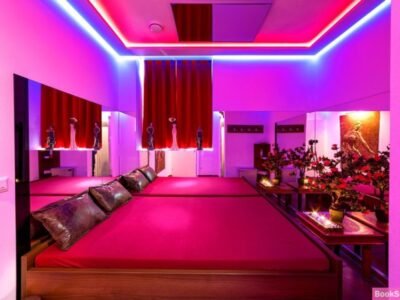 La Chica Lounge