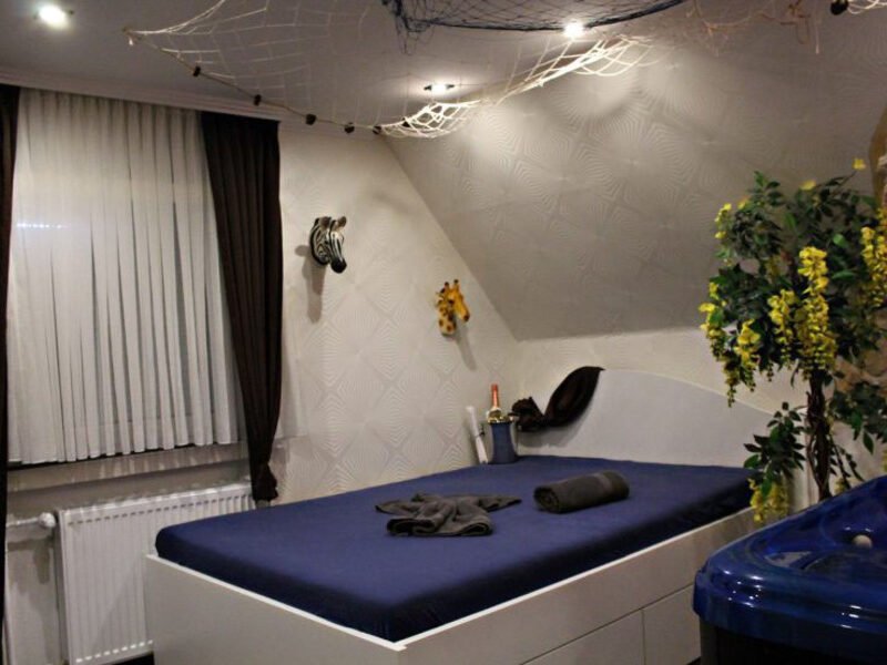 Club 2000 - ab 19 Uhr geöffnet