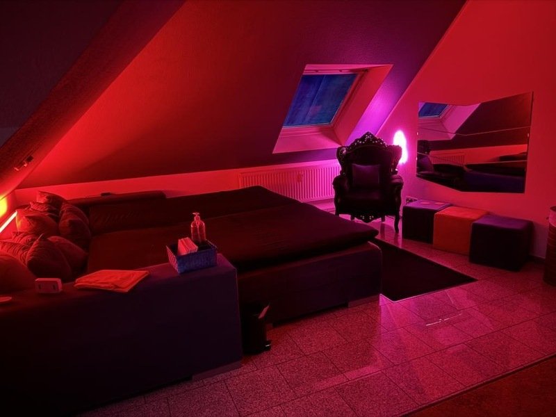 AC-Girls (18+) - Heiße Damen !!