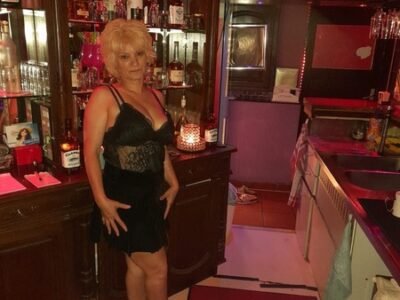 BAMBOLA BAR - TOP Girls 18+