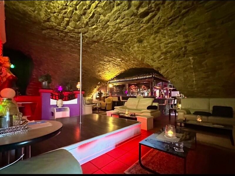 BAMBOLA BAR - TOP Girls 18+