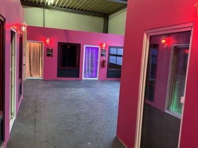 Eros Center "Happy End"