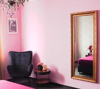 Sonjas Girls - *Privathaus kein Club*