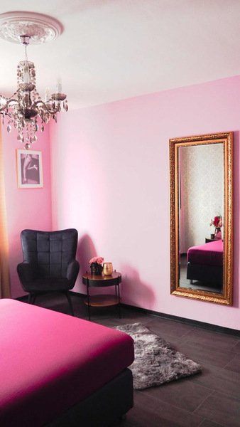 Sonjas Girls - *Privathaus kein Club*