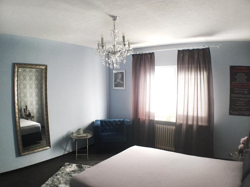 Sonjas Girls - *Privathaus kein Club*