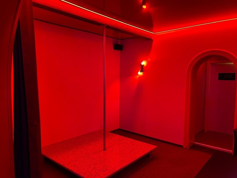 Tabledance Bar Kiss 2.0