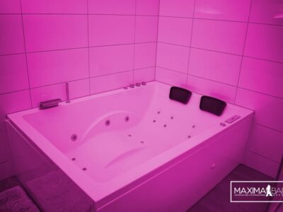 Maxima Bar
