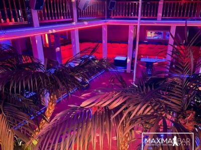 Maxima Bar